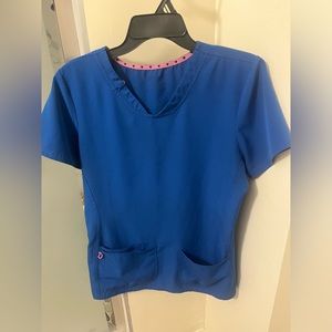 Scrub set